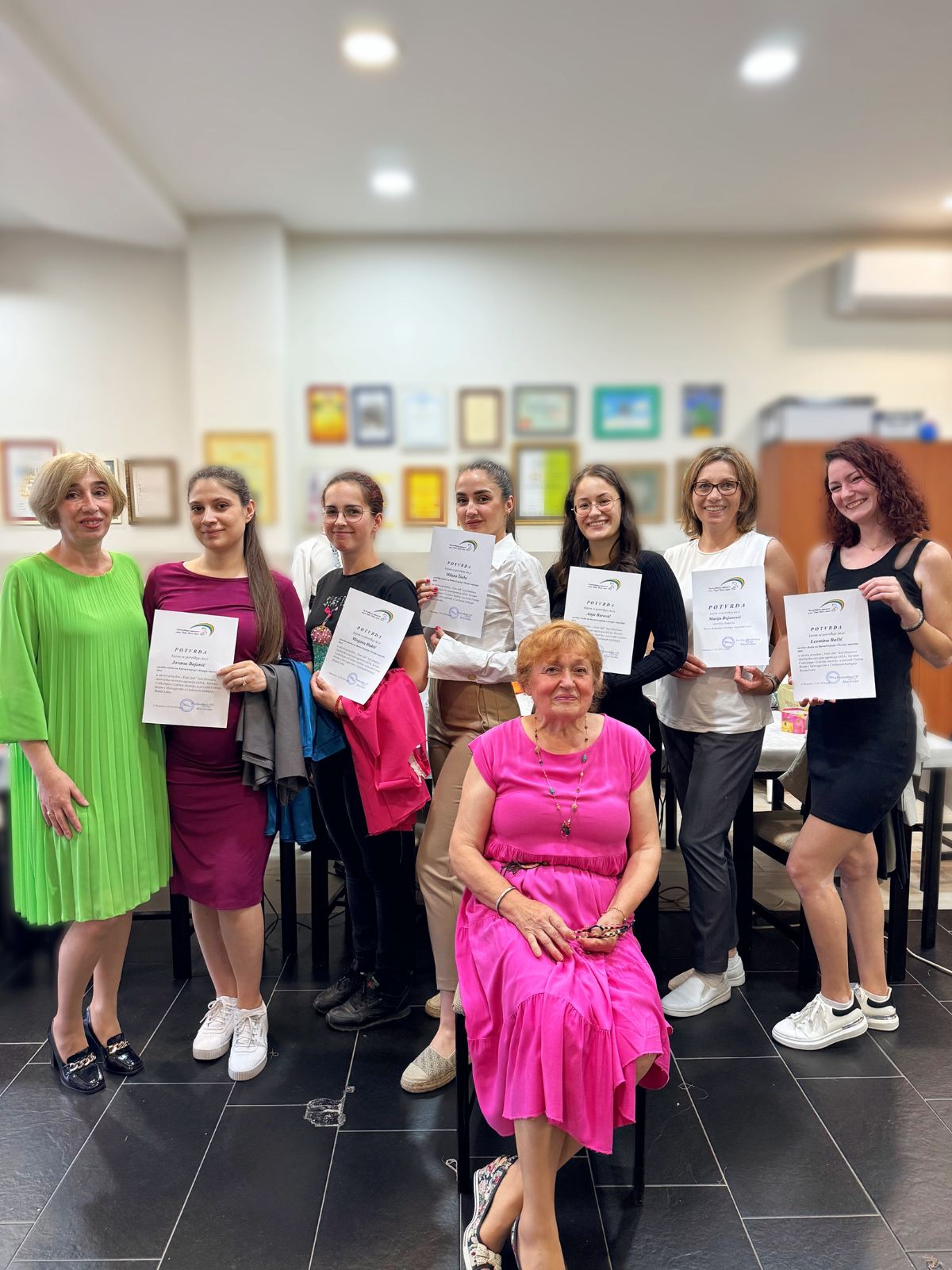 Od prvih štepova do vlastitih odjevnih komada: obuka krojenja i šivanja koja osnažuje mlade žene